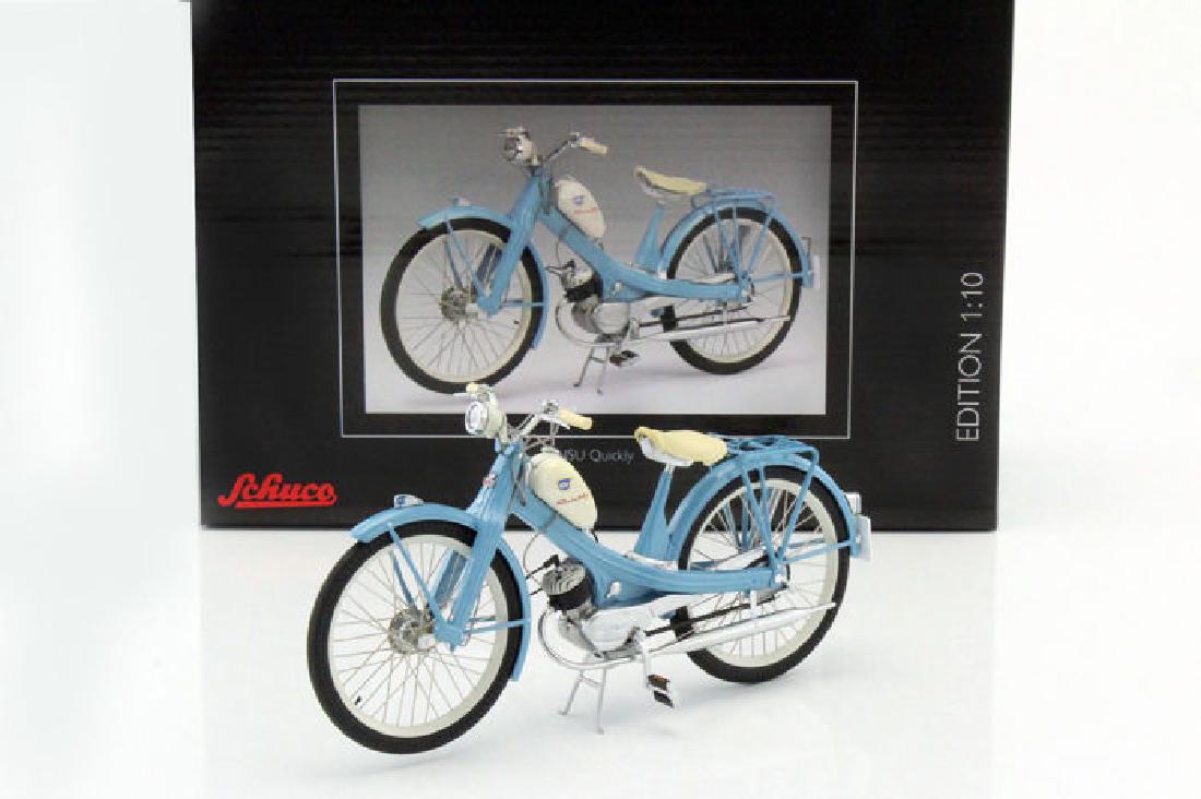Schuco Scale 1:10 NSU Quickly 1953 1955 (1 of 15)