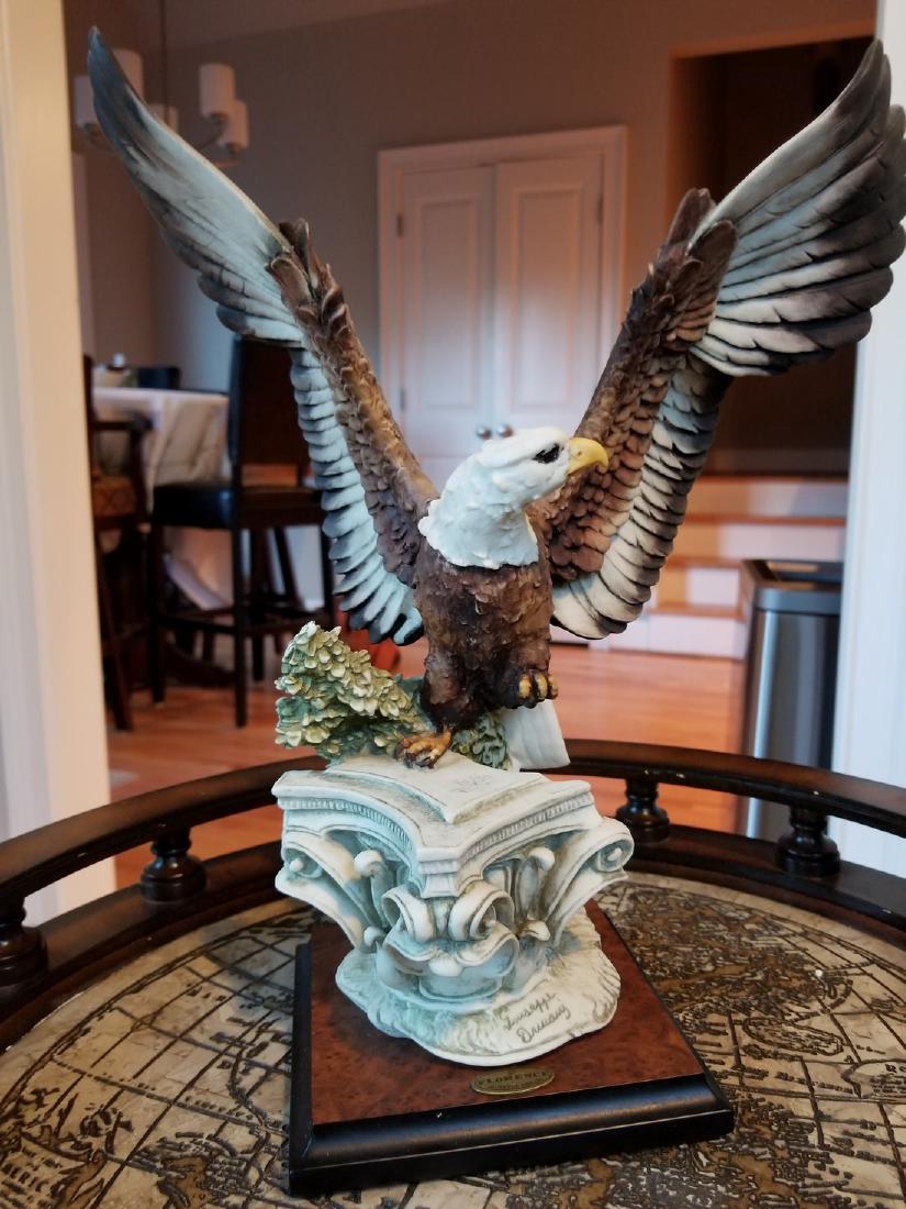 Giuseppe Armani: Eagle on Capital with orig box (1 of 2)