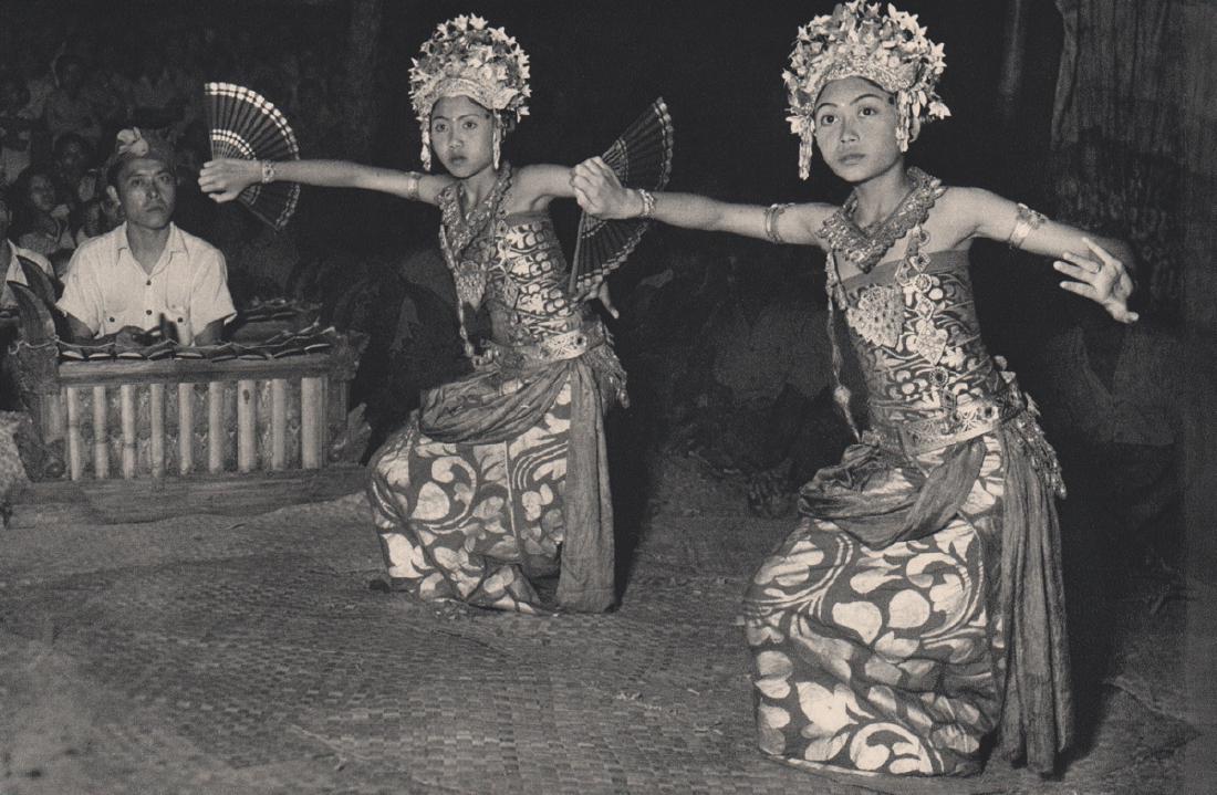 P.L. DRONKERS - Balinese Dancers: Artist: P.L. DRONKERS Print Title: Balinese Dancers Medium: Sheet-Fed Gravure Printed ca. 1950 Printed in Indonesia Image Size: 8 x 5.25 inches Pieter Leendert Dronkers(1917-1996) was a civil servant 