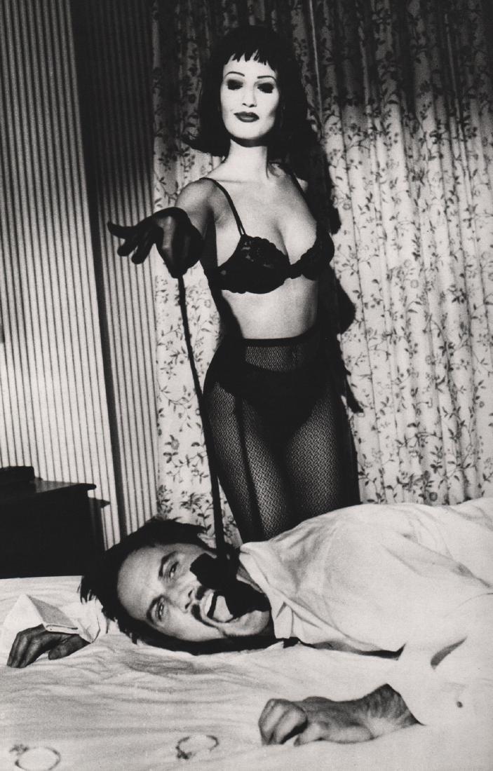 ELLEN VON UNWERTH - Karen & Robert John Burke: Artist: ELLEN VON UNWERTH Print Title: Karen & Robert John Burke, New York 1993 Medium: Sheet-fed Gravure Printing Date: 1995 Printed in Japan Image size approx. 9 x 13.5 inches Ellen Von Unwerth is a