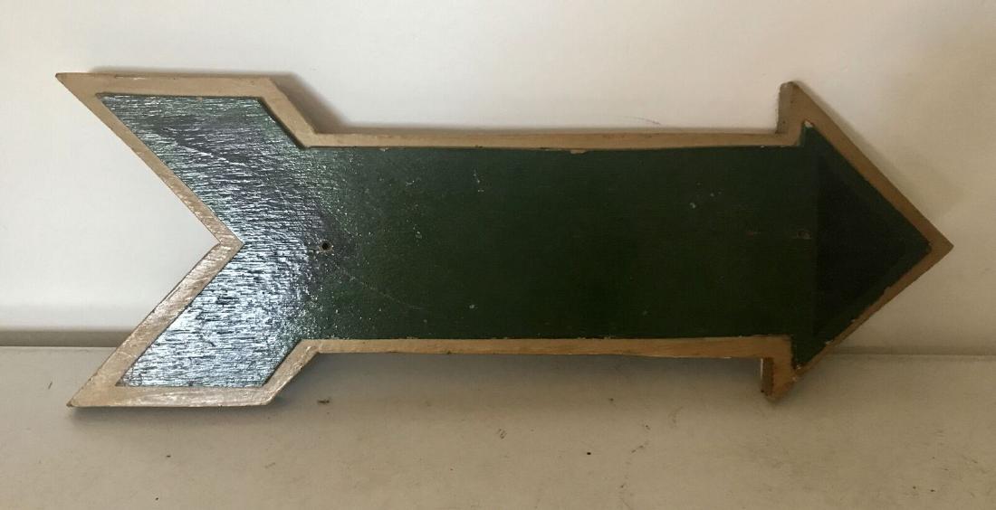 Vintage Arrow Directional Sign (1 of 4)