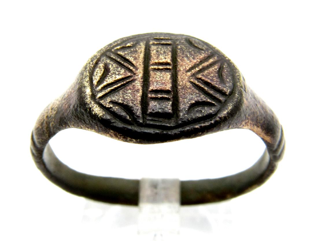 Ancient Roman Legionary Ring With Geometric Motif (1 of 3)