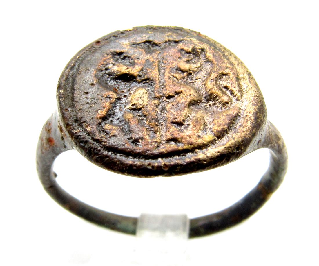 Medieval Seal Ring With a Lion & Unicorn on the Bezel (1 of 4)