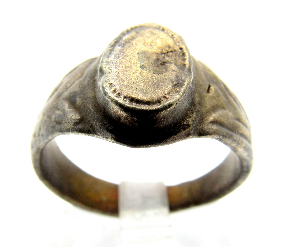 Post Medieval Tudor Wedding Ring (1 of 3)