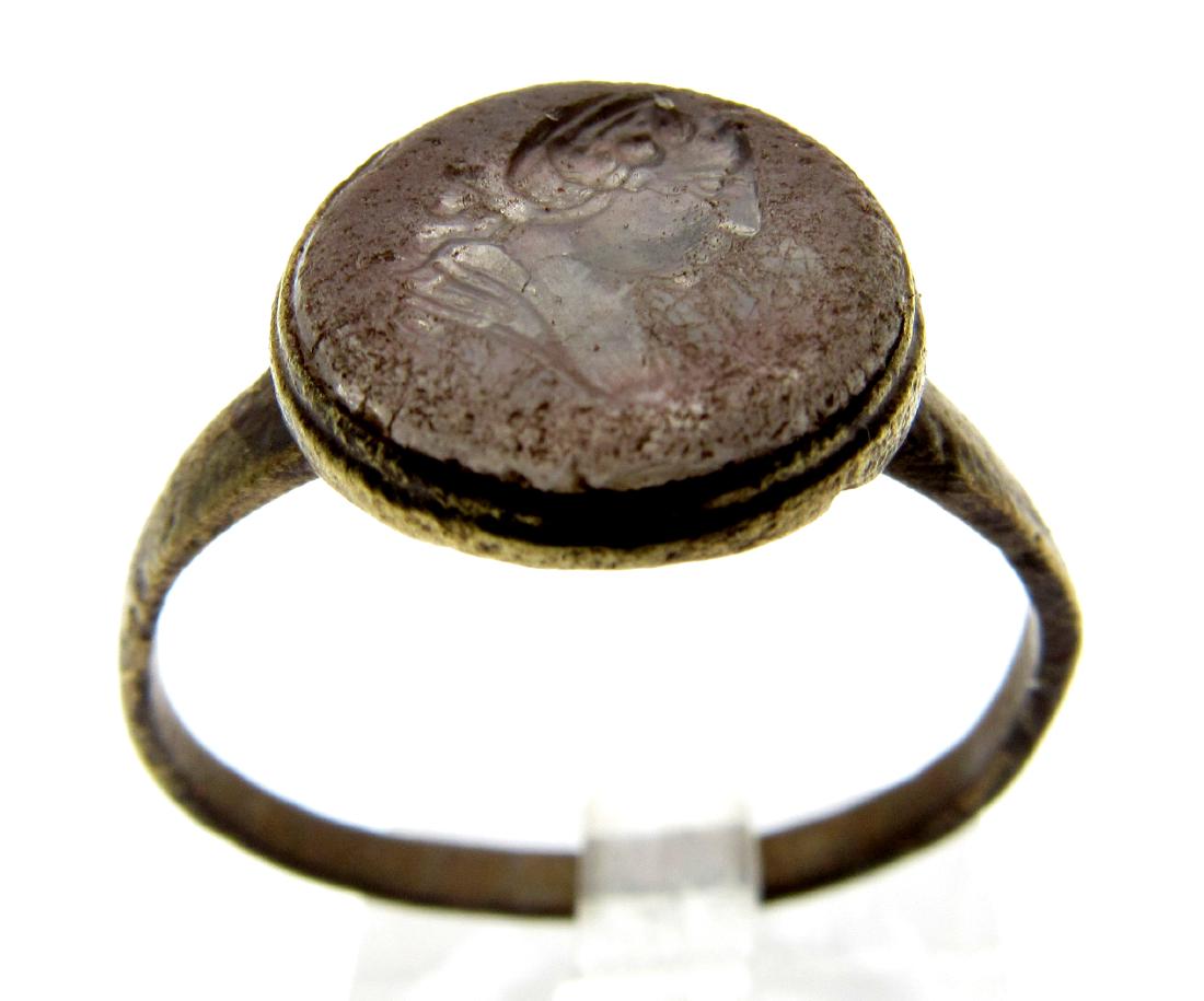 Post Medieval French Ring With the Bust of a King (1 of 4)