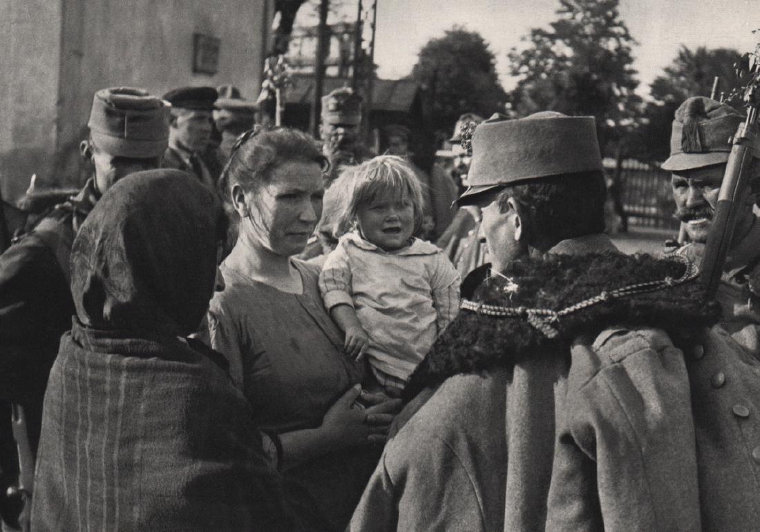 ANDRE KERTESZ - A Red Hussar Leaving: Artist: ANDRE KERTESZ Print Title: A Red Hussar Leaving, 1919 Budapest Medium: Sheet-Fed Gravure Printed in 1972 in France Image size approx. 9 x 6.25 inches Andre Kertesz(1894-1985) born Kertesz Ando