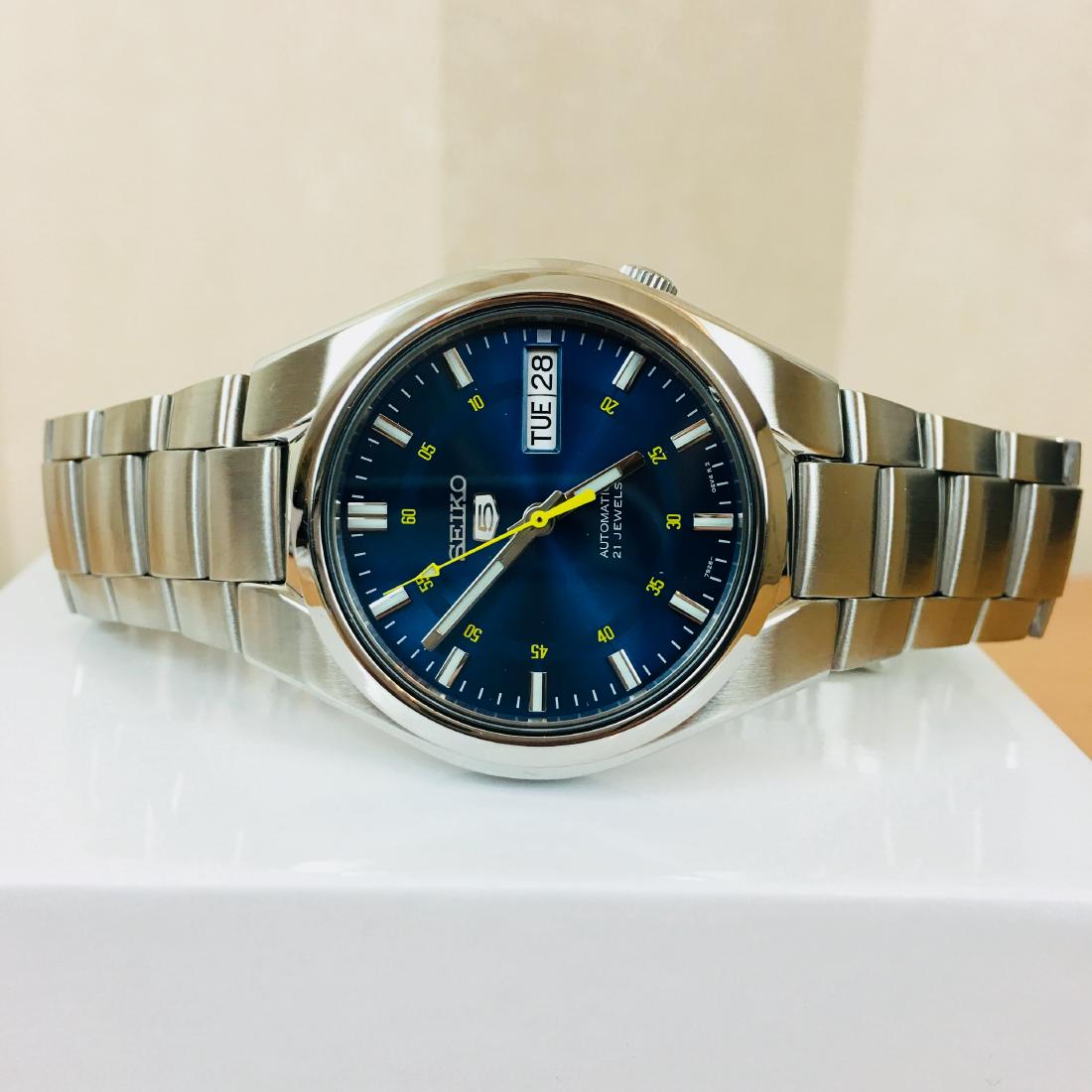 SEIKO 5 Men’s Automatic Watch Brand New with Box (1 of 10)