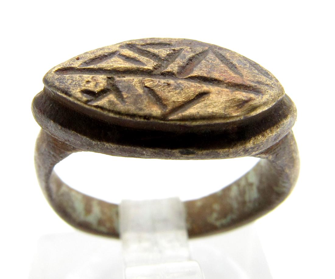 Ancient Roman Ring with Two Snakes - Doctors Ring (1 of 3)