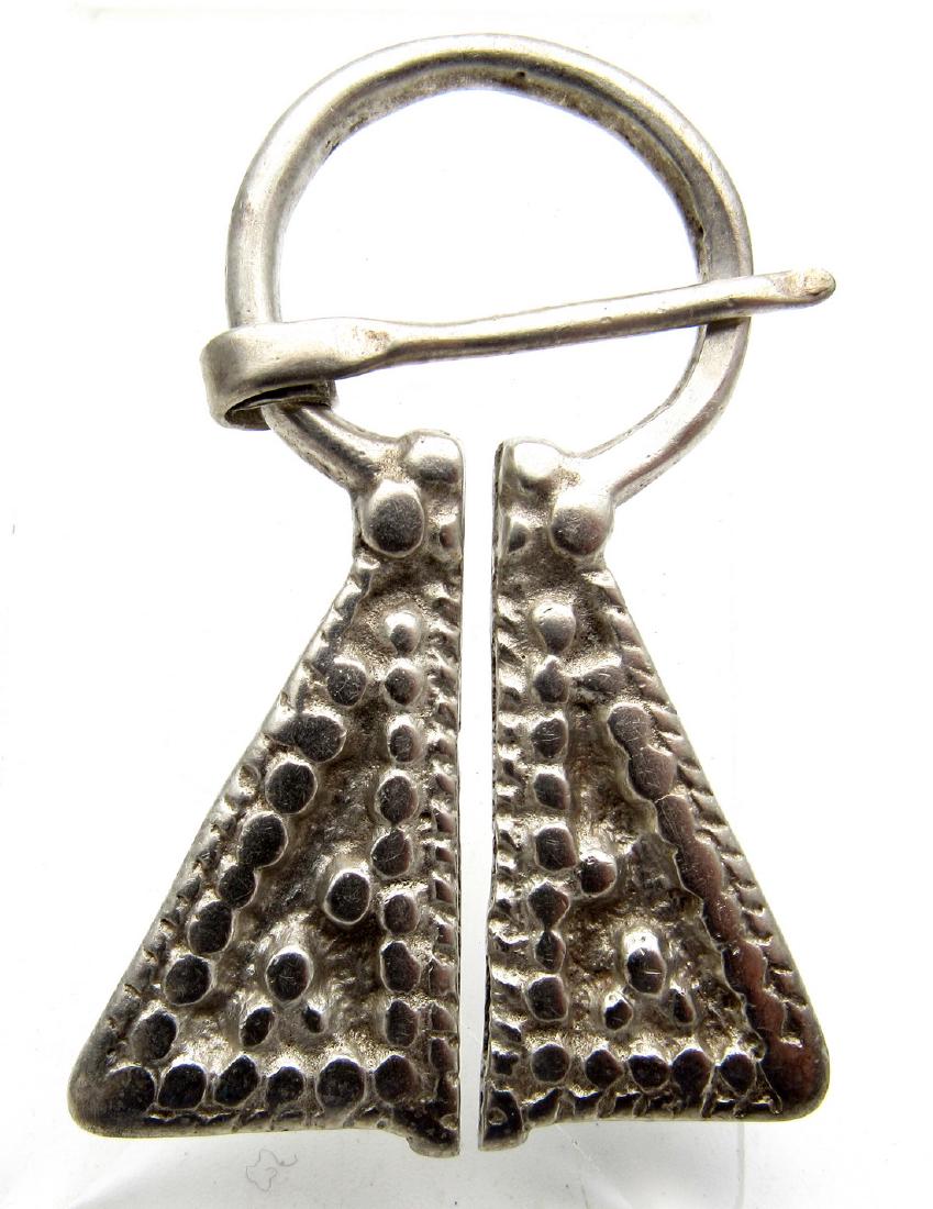 Medieval Viking Silver Penannular Brooch (1 of 2)