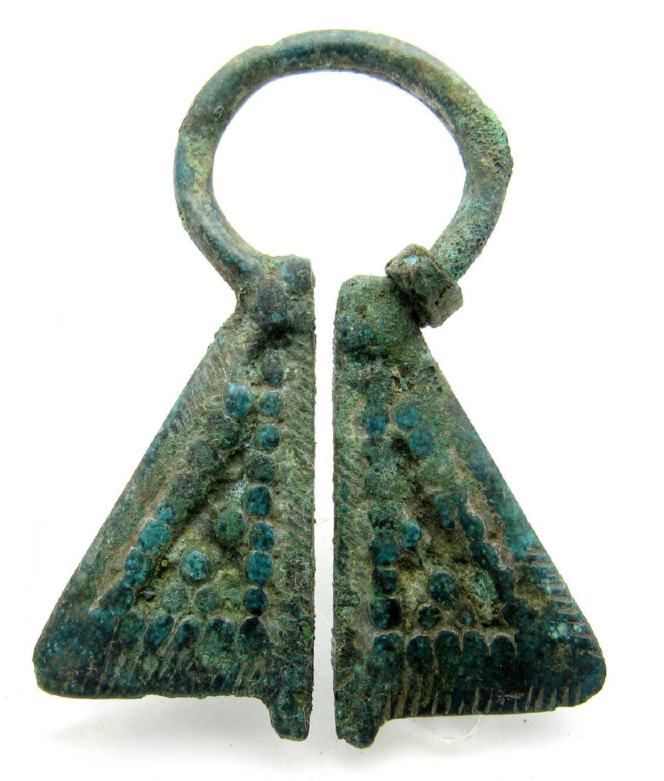 Medieval Viking Penannular Brooch (1 of 2)