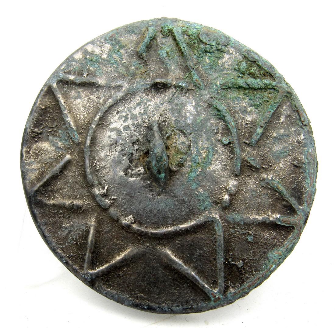 Medieval Pewter Mirror: Material: pewter Provenance: Obtained from an old British collection; Acquired at L.C.F. (London) Dimensions: 61mm; 43.1grams Medieval era pewter mirror. Professionally cleaned and polished to show or