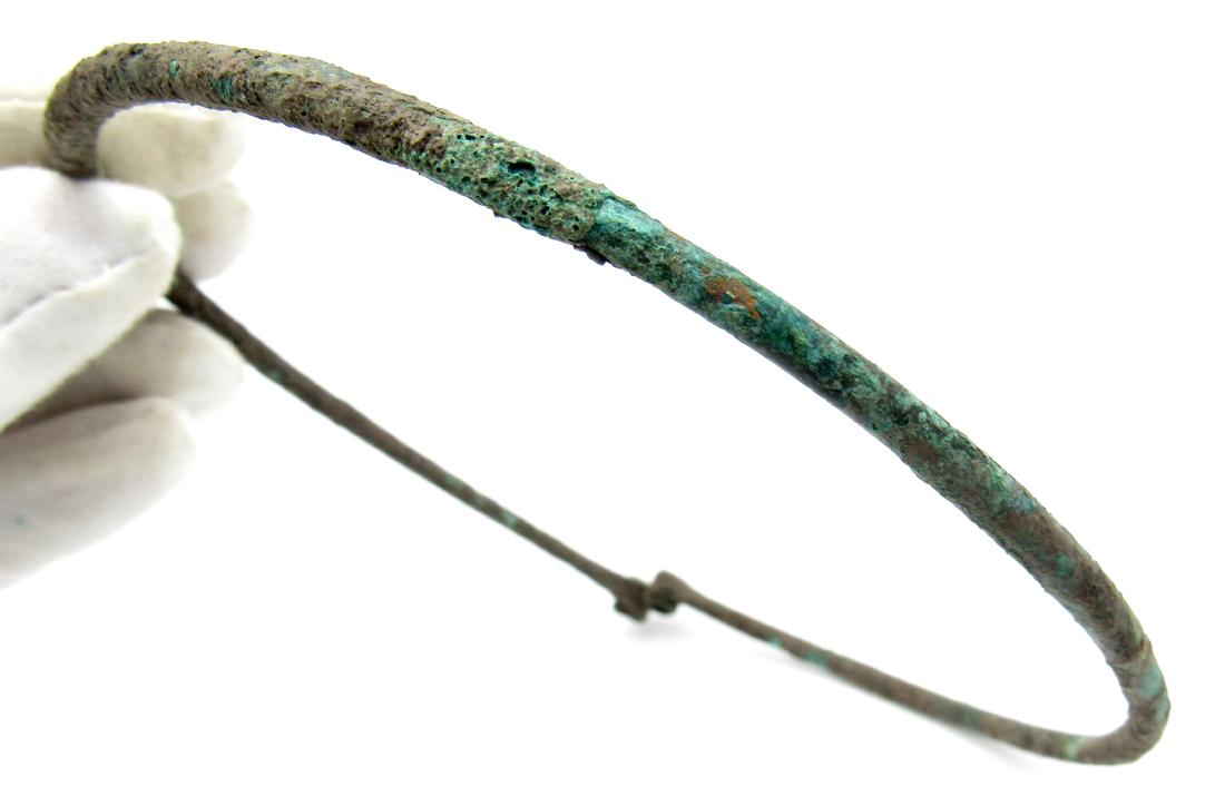 Medieval Viking Neck Torc (1 of 3)