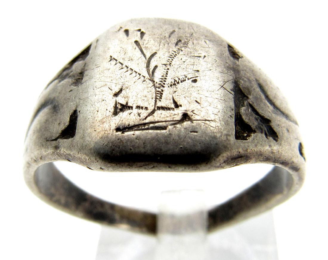 Post Medieval Silver Hallmarked Ring (1 of 4)
