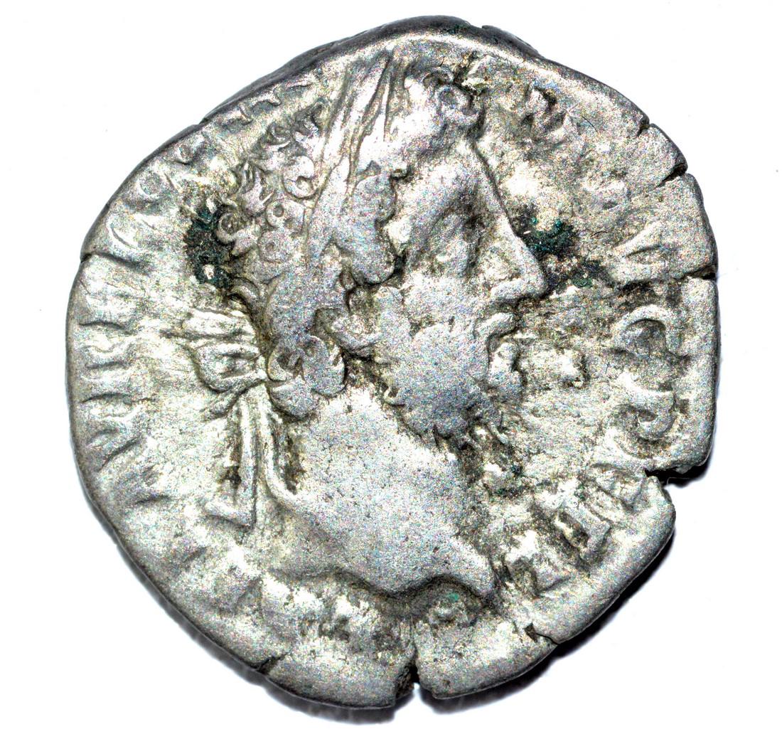 Commodus AR Denarius, rv. Clementia (1 of 2)