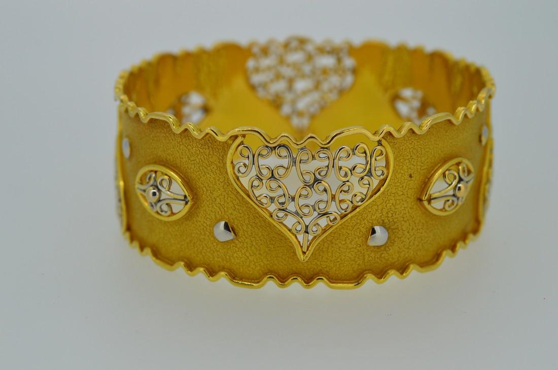 Ladies Stunning 22k Yellow Gold Indian Bangle Bracelet (1 of 3)