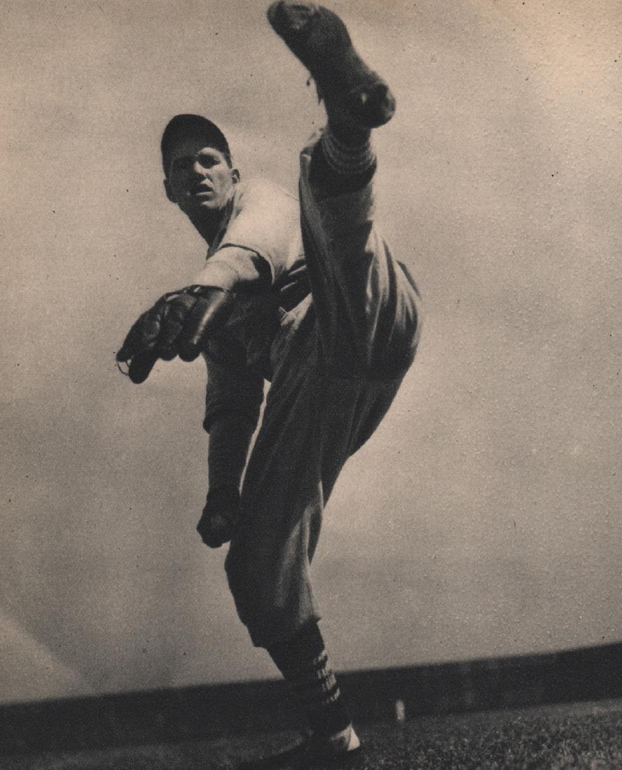 KEYSTONE VIEW - Dizzy Dean: Artist: KEYSTONE VIEW Print Title: Dizzy Dean Medium: Sheet-fed Gravure Printing Date: 1935 Printing Location: USA Image Size: 5 x 6 inches No Reserve: This lot starts at $1 and has no reserve as a co