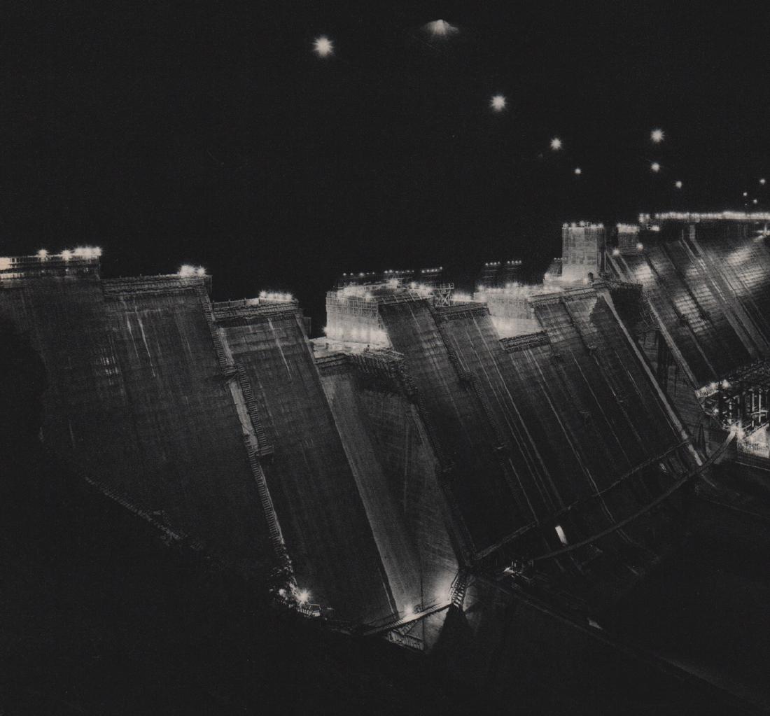 CHARLES KRUTCH - Norris Dam: Artist: CHARLES KRUTCH Print Title: Norris Dam Medium: Sheet-fed Gravure Printing Date: 1936 Printed in the USA Image Size Approx. 8 X 7.25 inches Charles Krutch documented the transformation of the V
