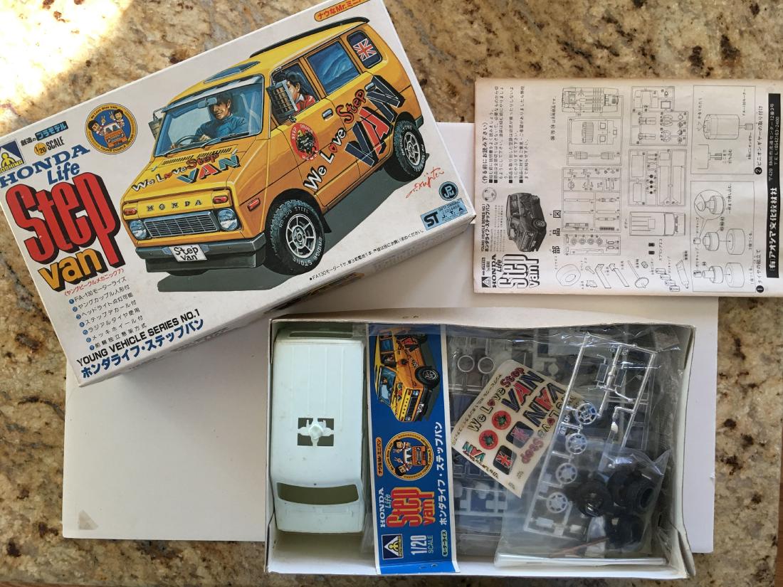 HONDA LIFE STEP VAN MODEL KIT FROM JAPAN - AOSHIMA (1 of 1)