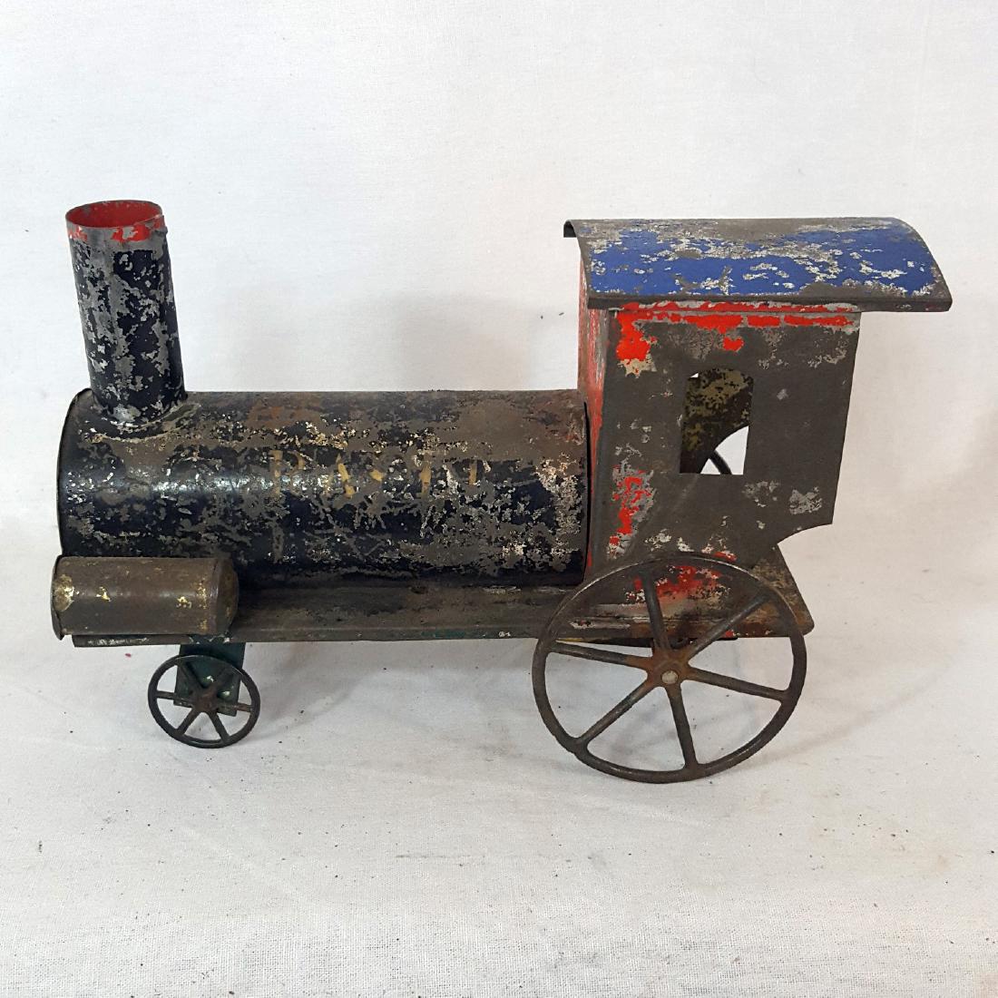 Tin Clockwork Locomotive Toy Ca 1870-1880 (1 of 4)