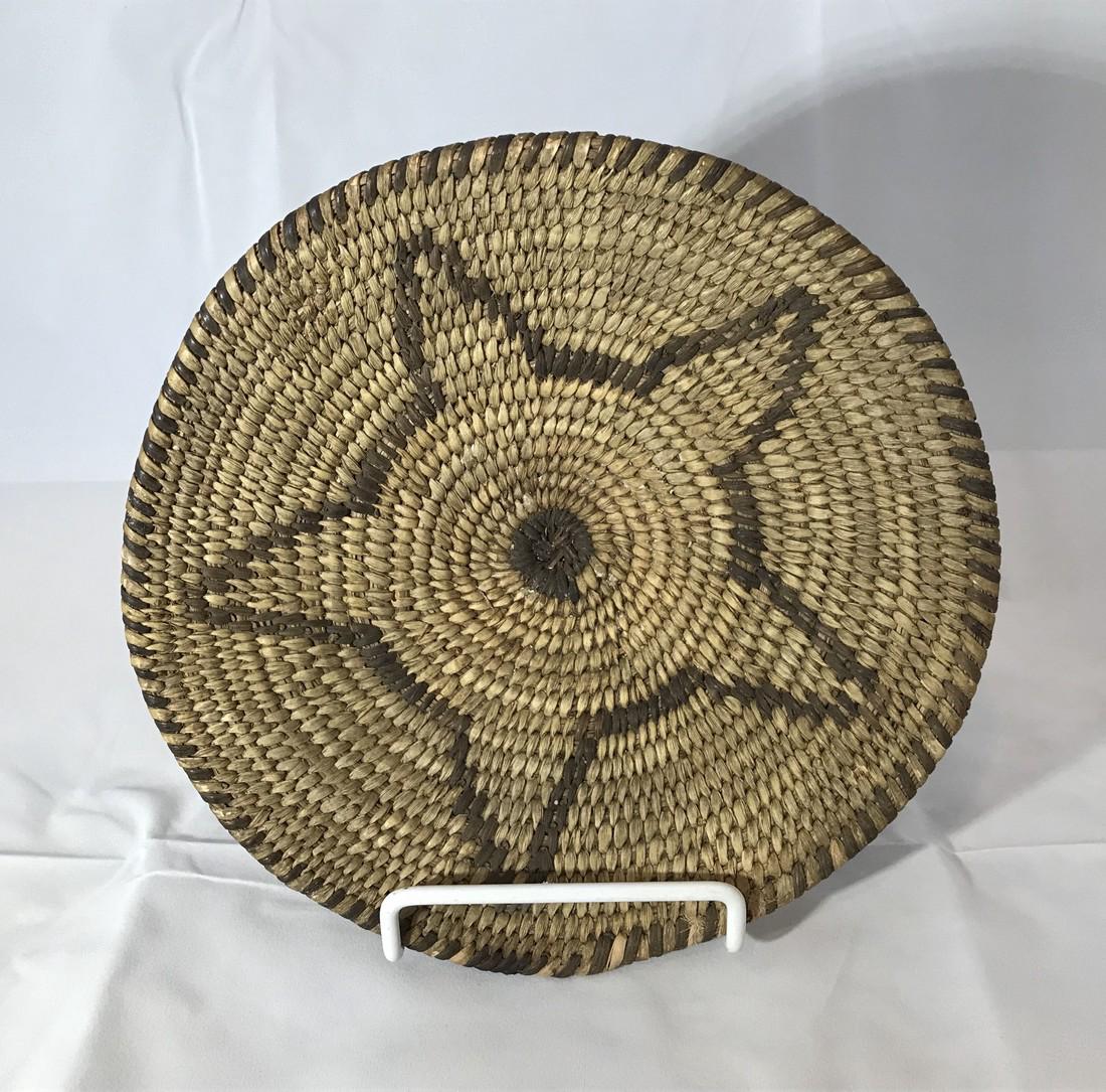 Southwest Indian Basketry Tray Early 20th c (1 of 2)