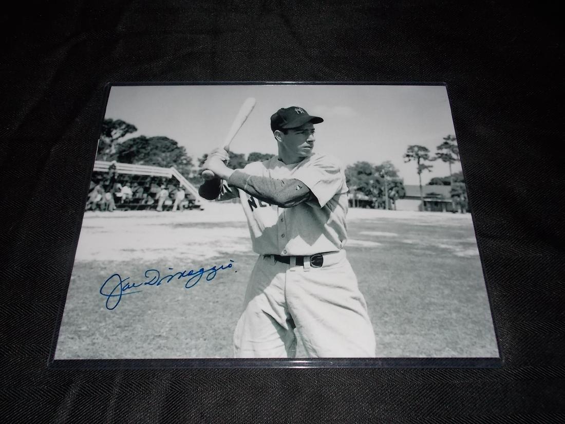 Joe DiMaggio, Autographed 8x10 Photo, Yankees (1 of 1)
