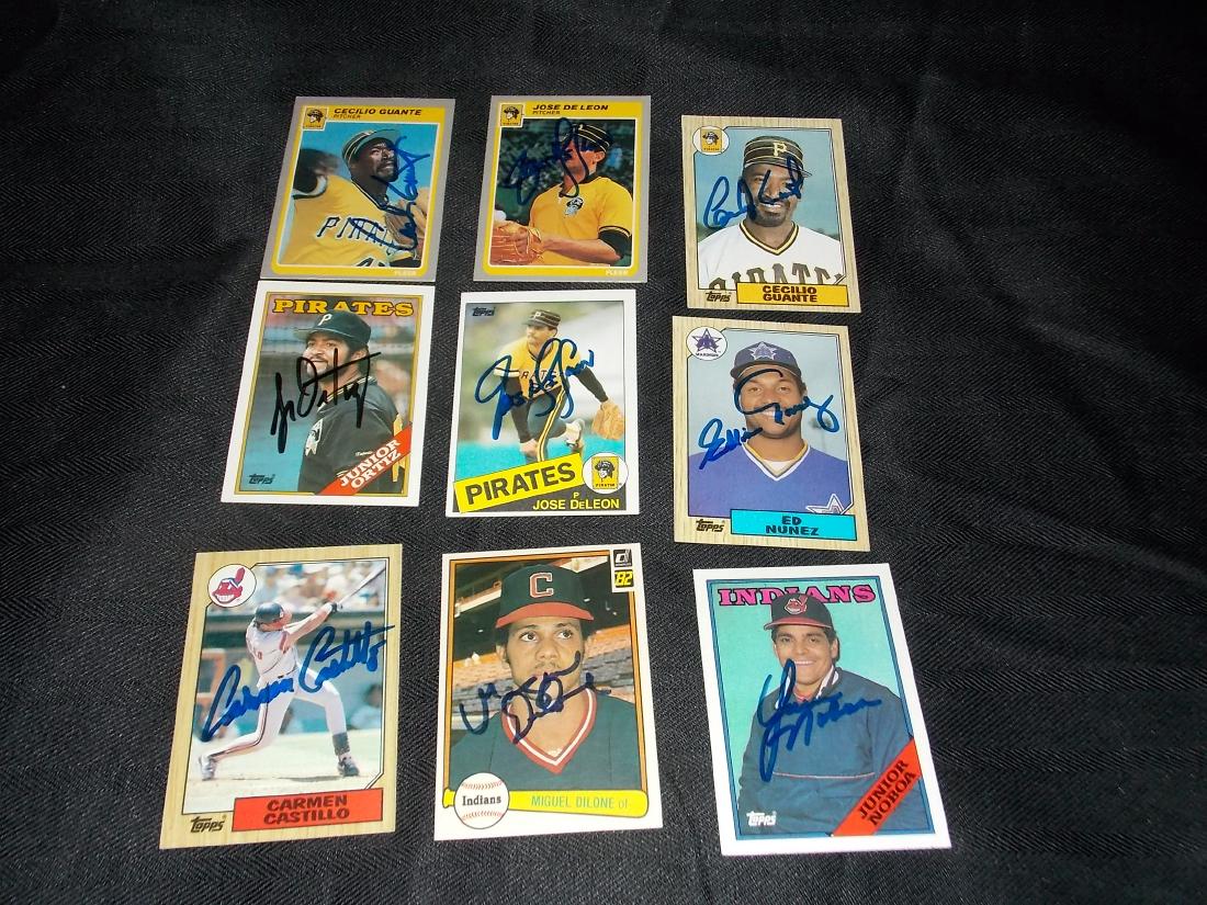 Topps Autographed Baseball Cards, CARD LOT (1 of 1)