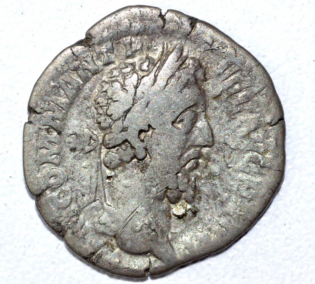 Commodus AR Denarius, rv. Providentia (1 of 2)