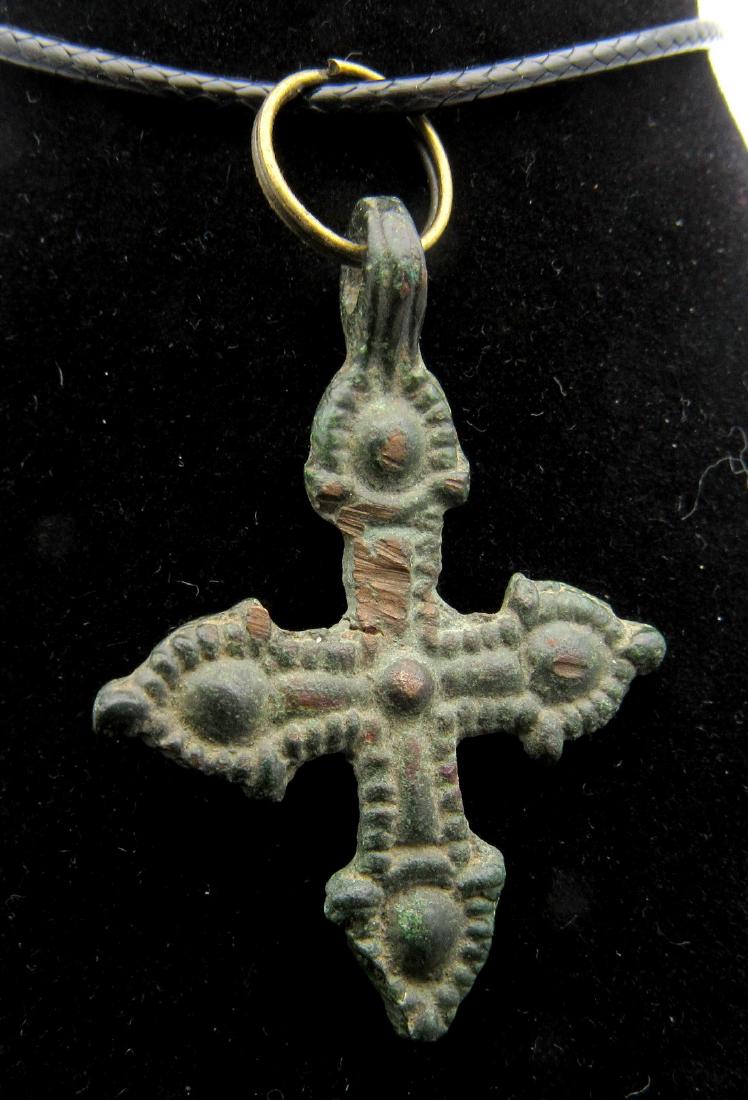 Medieval Knights Templar Decorated Cross Pendant (1 of 2)