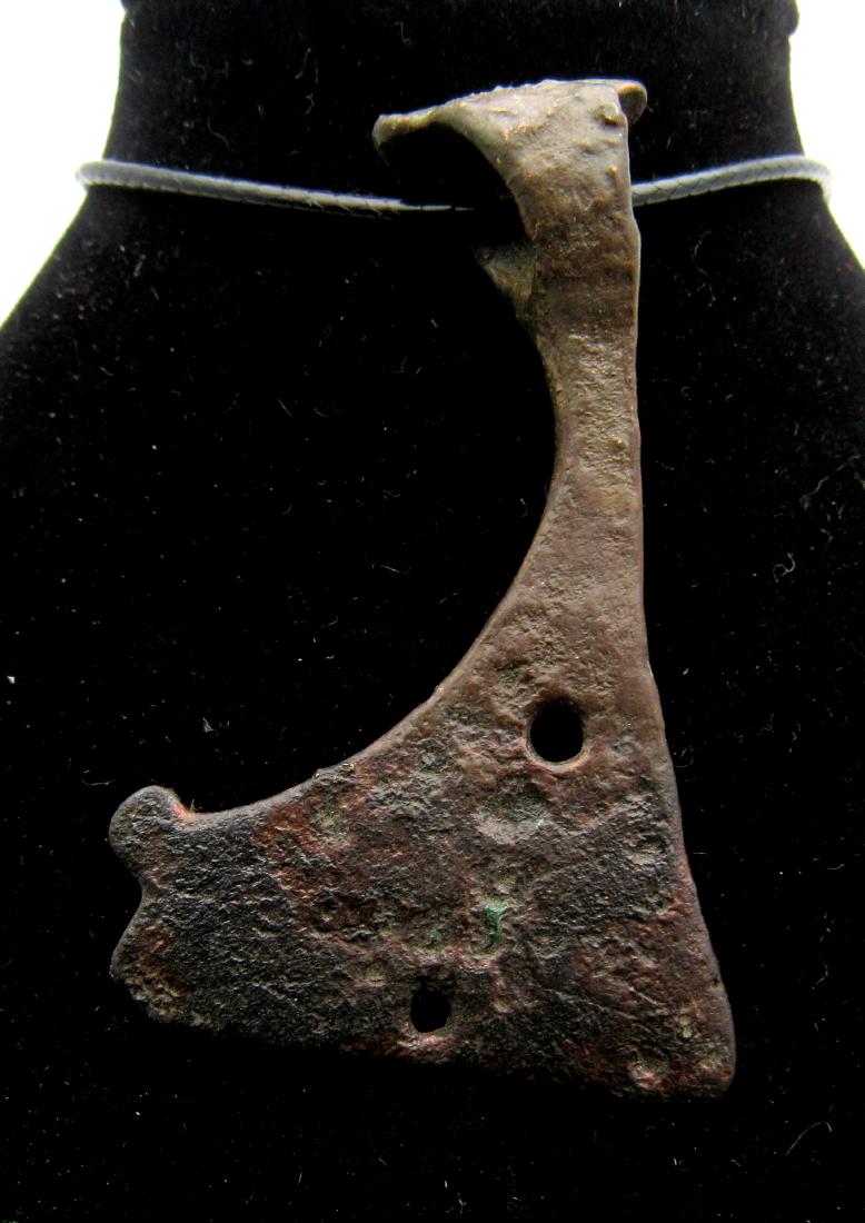 Medieval Viking Bearded Battle Axe Pendant (1 of 2)