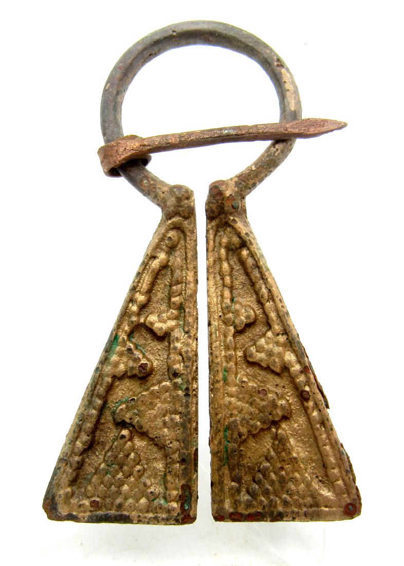 Medieval Viking Penannular Brooch (1 of 2)