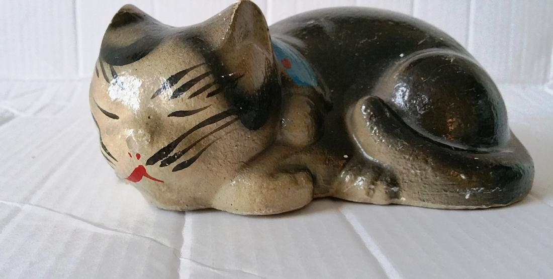 Cute Chalk Tabby Cat Doorstop (1 of 5)