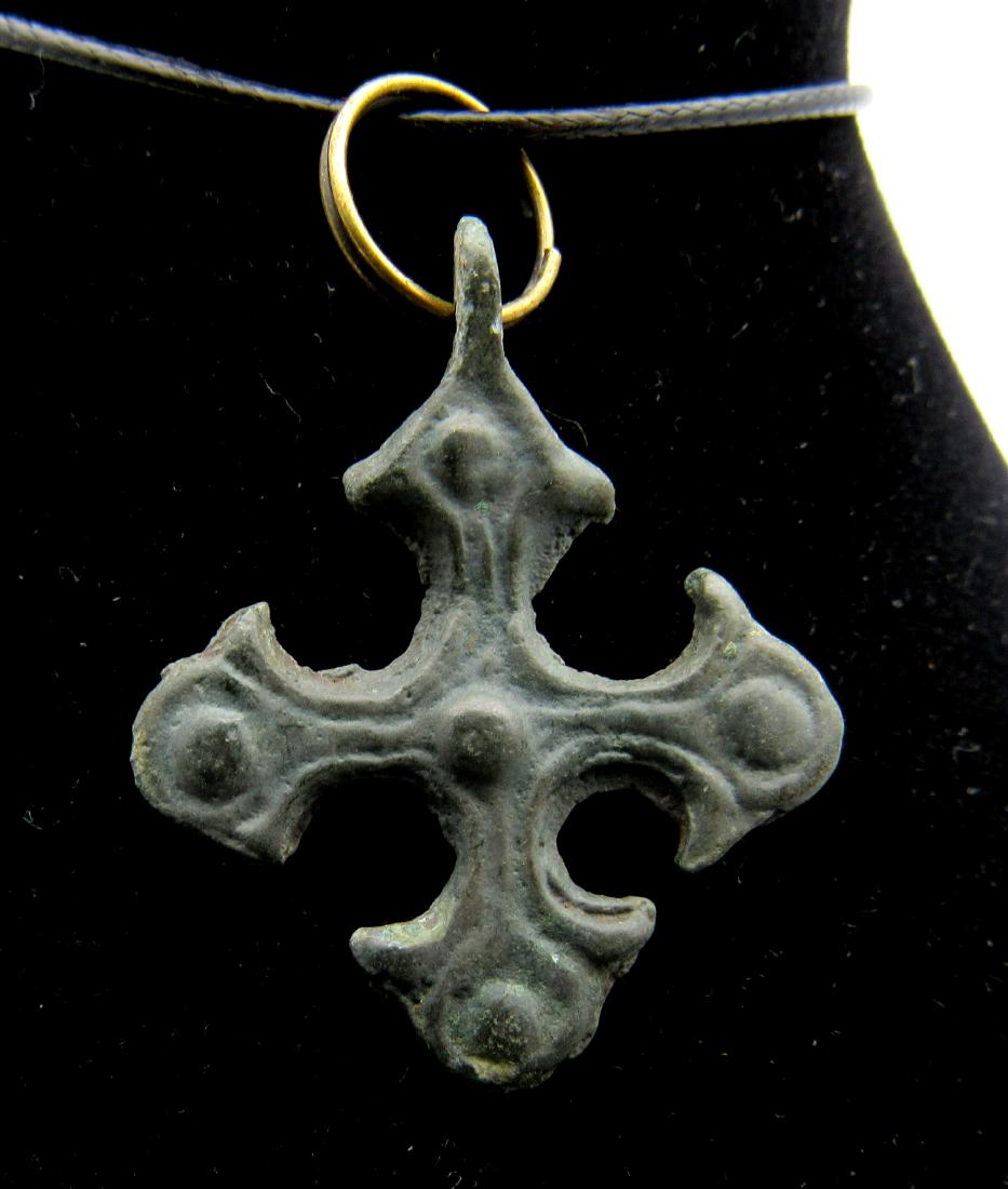 Medieval Knights Templar Holy Land Cross Pendant (1 of 2)