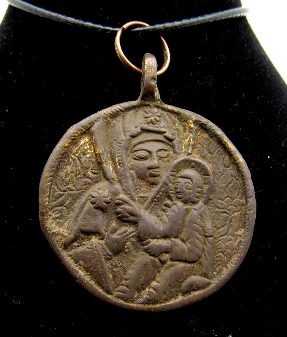 Post Medieval Pendant with Mary & Jesus and Aristorcrat (1 of 2)