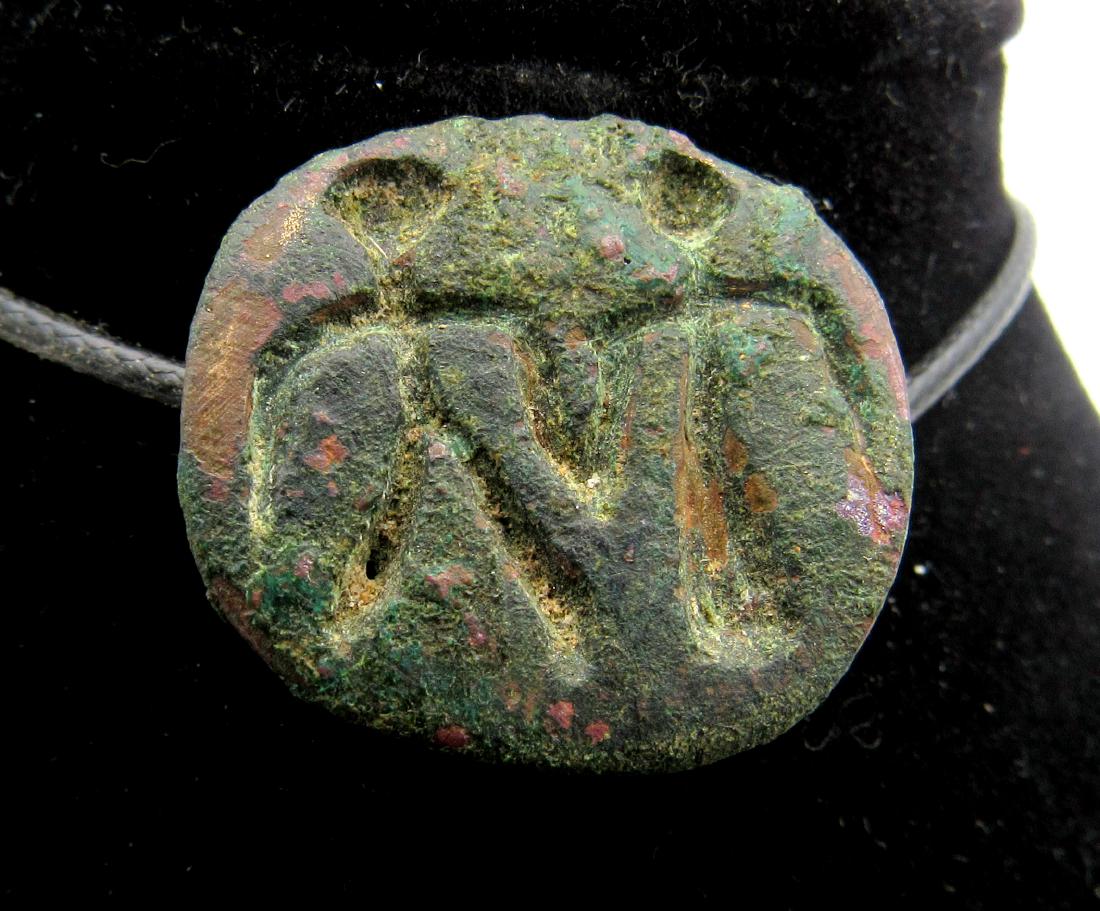 Ancient Celtic Wedding Pendant with Couple (1 of 3)