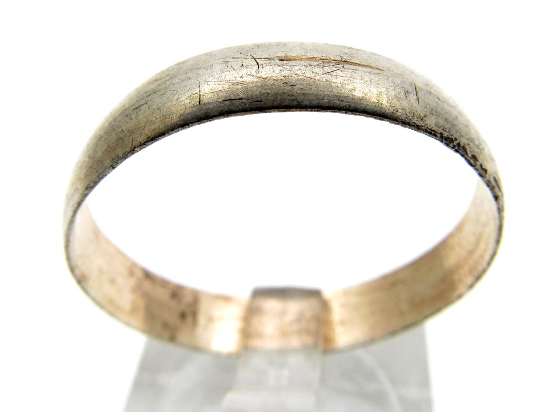 Post Medieval Silver Hallmarked Wedding Ring (1 of 4)
