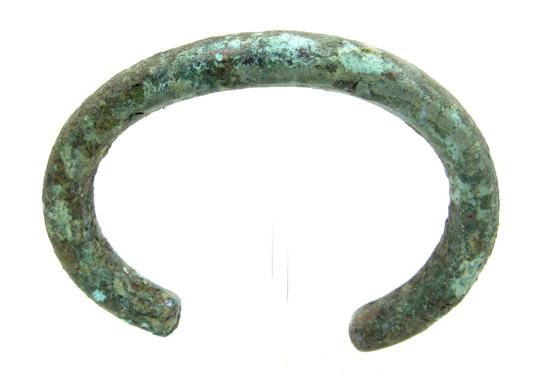 Ancient Bronze Age Celtic Bracelet (1 of 3)