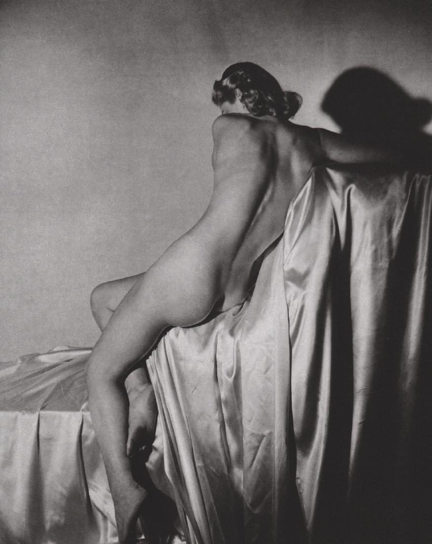 HORST - Lisa on Silk, New York 1940: Artist: HORST Print Title: Lisa on Silk, New York 1940 Medium: Sheet-fed Gravure Printing Date: 1992 Printed: Japan Image Size: 9.5 X 11.5 inches Horst Paul Albert Bohrmann (1906–1999) who chose to 