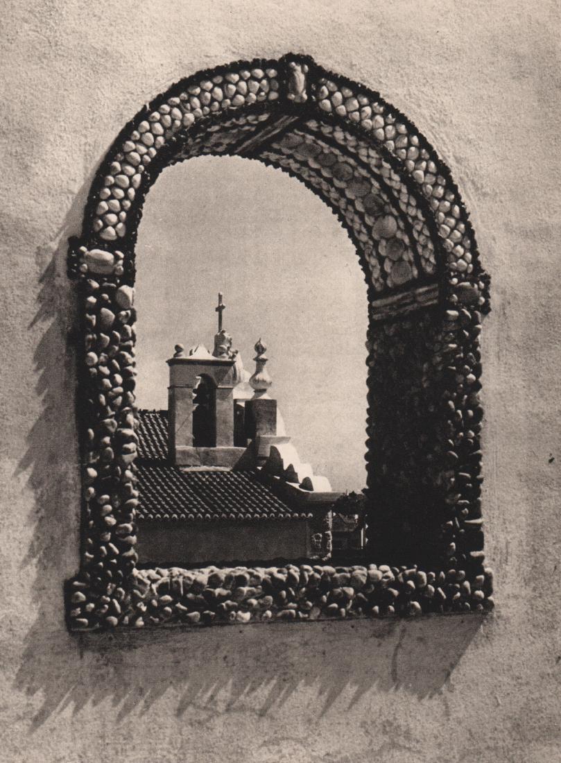 THOMAS PRICE - Sea-Shell Frame: Artist: THOMAS PRICE Print Title: Sea-Shell Frame Medium: Sheet-fed Gravure Printing Date: 1953 Printed in England Image Size: 5.75 X 7.75 inches No Reserve: This lot starts at $1 and has no reserve a