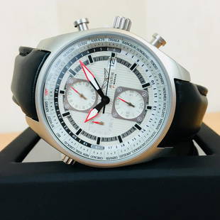 Aviator – Men’s World Time Watch: Would you like to be immediately informed of the local time of all major cities in this world? It is possible with this stylish Aviator Watch. This high-quality watch has been specially made for
