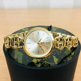 Just Cavalli – Ladies Gold Plated Designer Wrist Watch: Just Cavalli – Ladies Gold Plated Designer Wrist WatchCitizen 2035 Quartz Analogue MechanismPlated Steel bracelet and case, mineral glass.Water Resistant 50mtMeasures: case 28 x 8 mmBracelet 16 cm