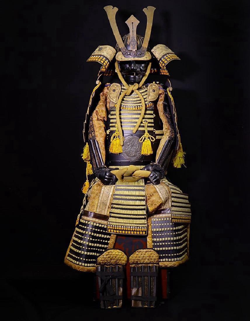 Japanese Showa Period Dragon Samurai Armor Yoroi: Origin: Japanese Date/Period: Early showa Materials: Mixed Materials Size: 165 cm Certificate Very nice Japanese Dragon Samurai Armor yoroi great Armor with dragon on the chest (Do) good collors and s