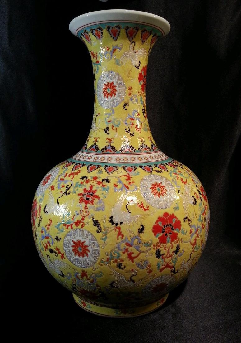 Chinese Porcelain Pottery in Canlong Period (1 of 6)