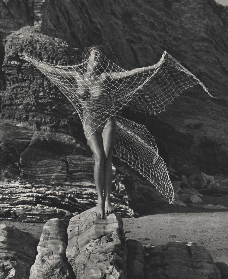 ANDRE DE DIENES - Nude: Artist: ANDRE DE DIENES Print Title: Nude Medium: Sheet-fed Gravure Printing Date: ca 1950's Printed: France Image size approx. 8.5 x 9.5 inches Andre De Dieneswas a Hungarian photographer, noted for