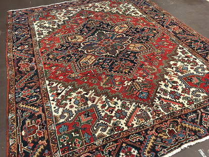 Persian Heriz Carpet 10.1x8.3: Persian Heriz CarpetAntique Persian Heriz carpet Circa 1920. Areas of low pile. No repairs or restorations. Washed and ready to go.Persian10.1x8.3 feet3.07x2.51 metersWool pile Please note that this