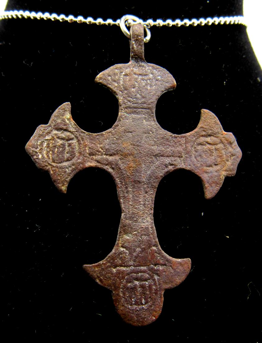 Medieval Crusaders Maltese Cross Pendant (1 of 2)