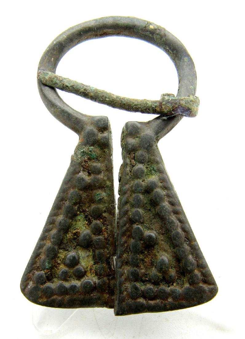 Medieval Viking Bronze Omega Penannular Brooch (1 of 2)