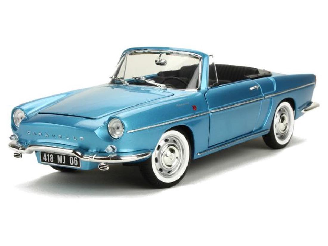 Norev Scale 1:18 Renault Caravelle 1964: Beautiful scale model of an equally beautiful car: the Renault Caravelle 1964 in a fantastic color: Finlande Blue metallic. In the scale 1:1 they are now reasonably priceless and becoming rare, but fo
