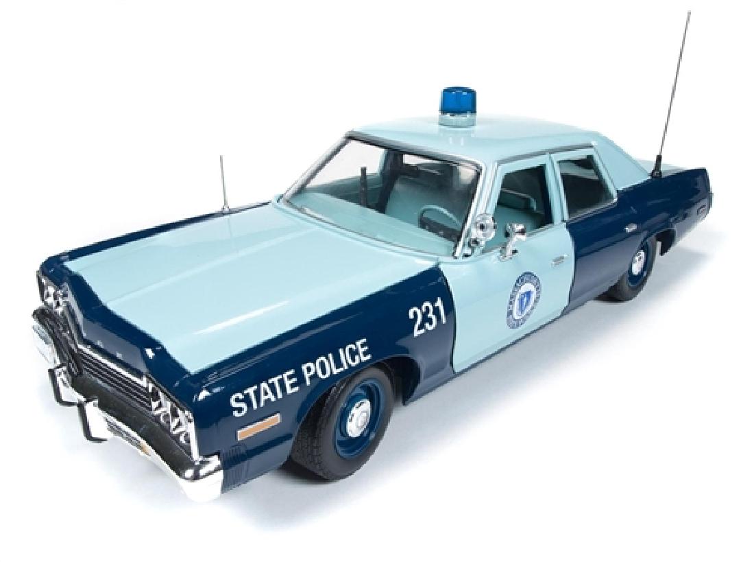 Auto World Scale 1:18 Dodge Monaco State Police 1974 (1 of 10)