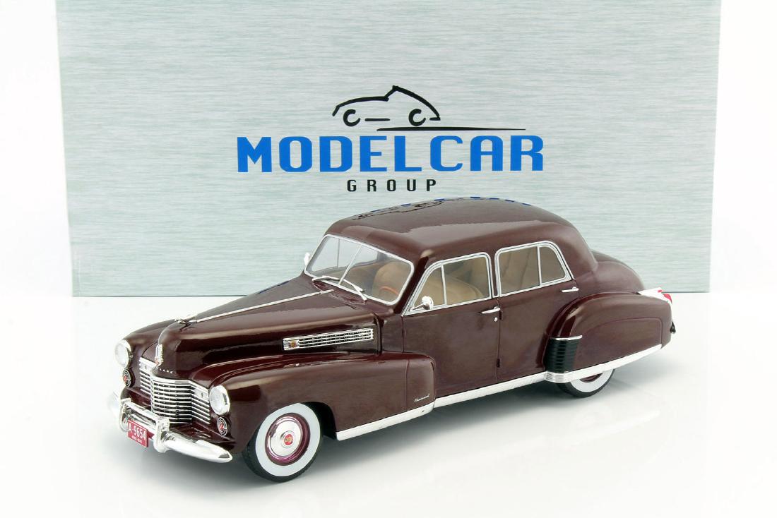 Modelcar Group 1:18 Cadillac Fleetwood Series 60 1941 (1 of 10)