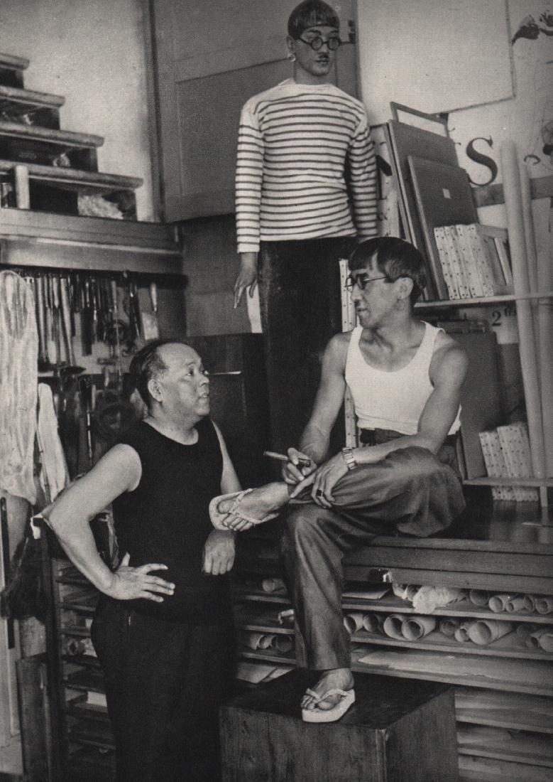 ANDRE KERTESZ - Foujita, 1928 Paris: Artist: ANDRE KERTESZ Print Title: Foujita, 1928 Paris Medium: Sheet-Fed Gravure Printing Date: 1972 Printed in France Image size approx. 5.5 x 7 inches Andre Kertesz(1894-1985) born Kertesz Andor, wa